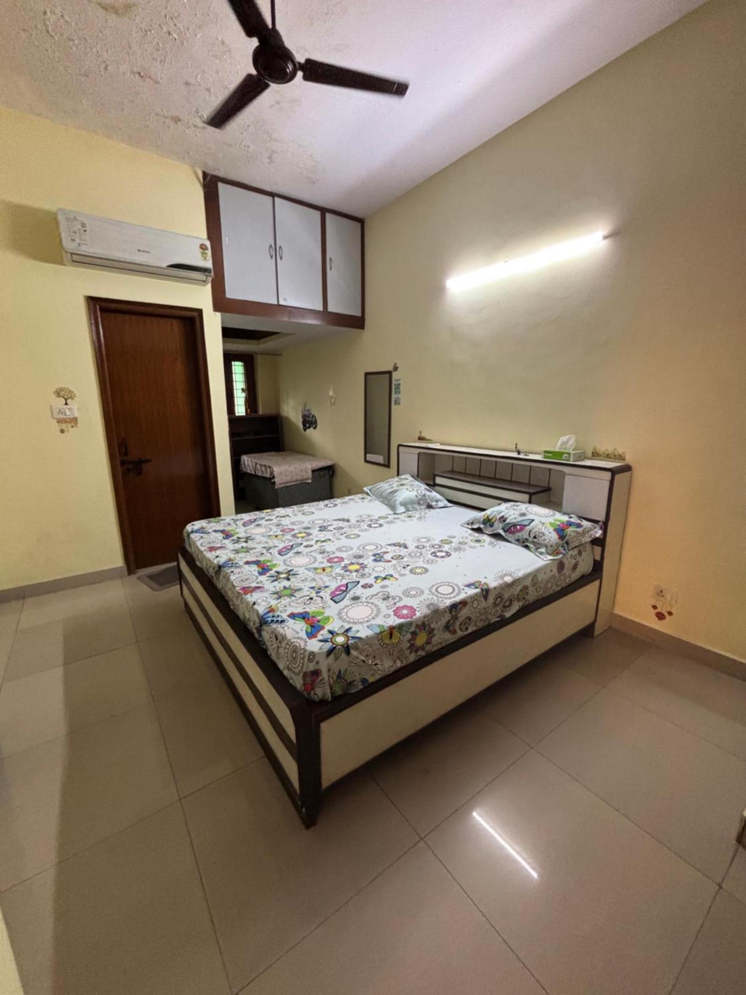 Birds Nest Bed and Breakfast New Delhi Eksteriør billede